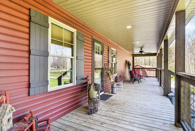 247 Hayden Lane, Grimsley, TN 38565