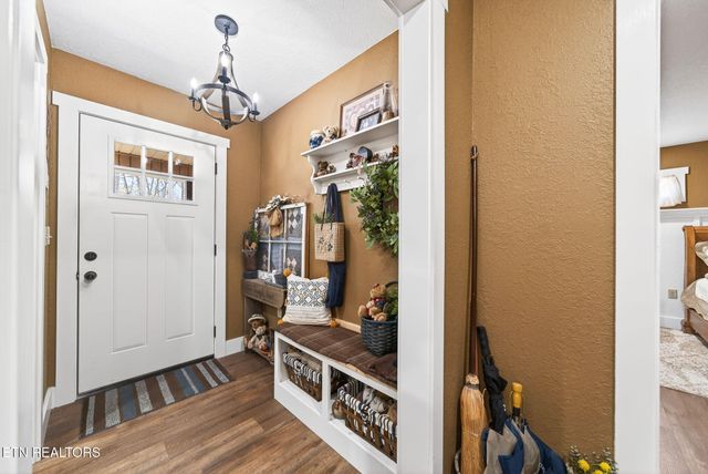 247 Hayden Lane, Grimsley, TN 38565
