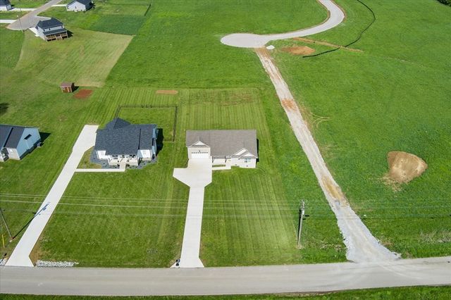 1200 Duck Pond Rd, Sparta, TN 38583