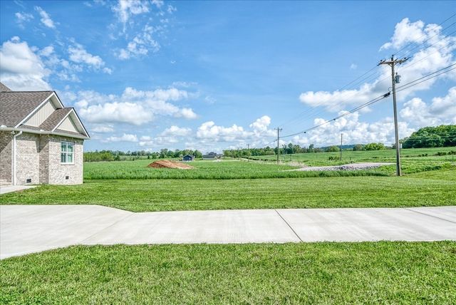 1200 Duck Pond Rd, Sparta, TN 38583