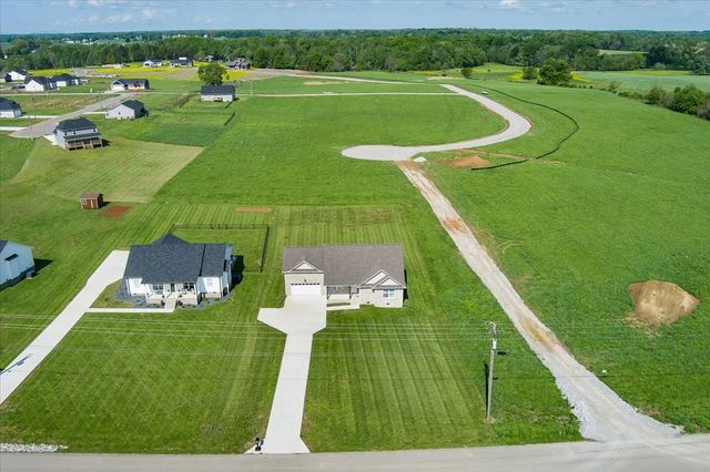 1200 Duck Pond Rd, Sparta, TN 38583