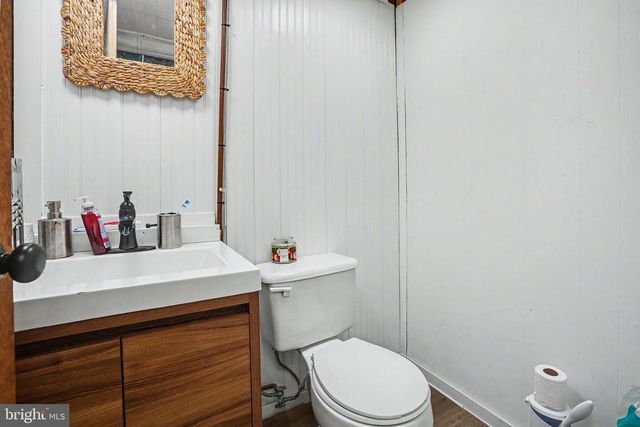 10 GREYSTONE RD, Carlisle, PA 17015
