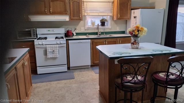 9740 Russell Street, Northville, MI 48167