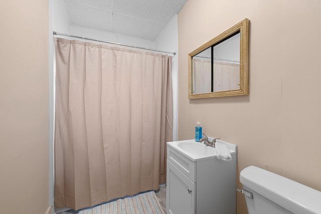 1044 CAROLINE STREET, Green Bay, WI 54303