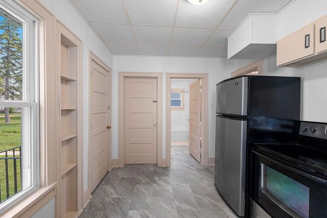 1044 CAROLINE STREET, Green Bay, WI 54303