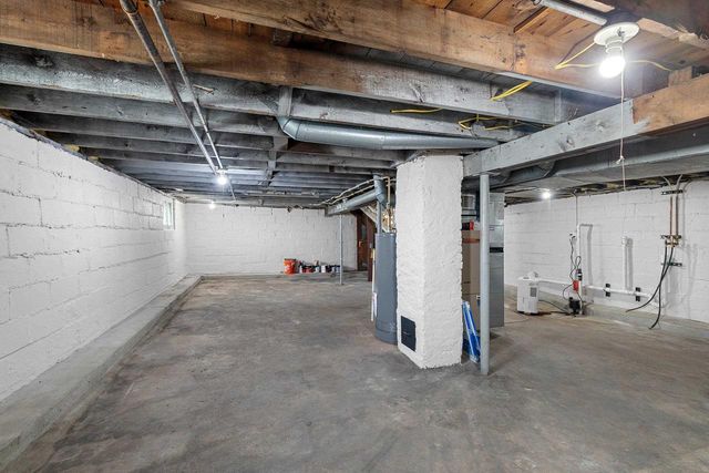 1044 CAROLINE STREET, Green Bay, WI 54303