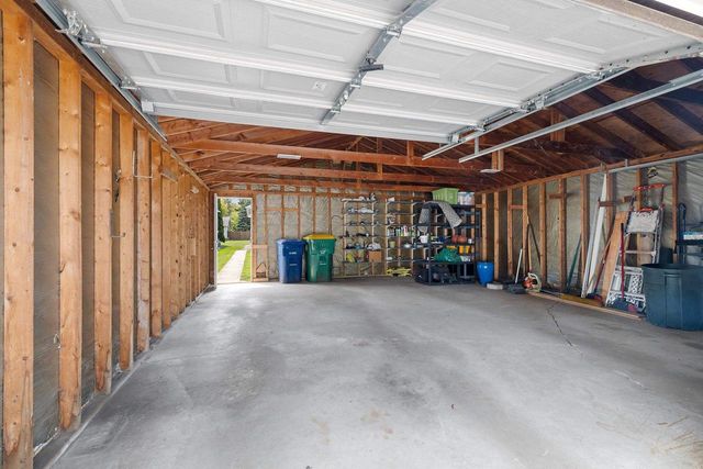 1044 CAROLINE STREET, Green Bay, WI 54303