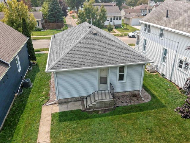 1044 CAROLINE STREET, Green Bay, WI 54303