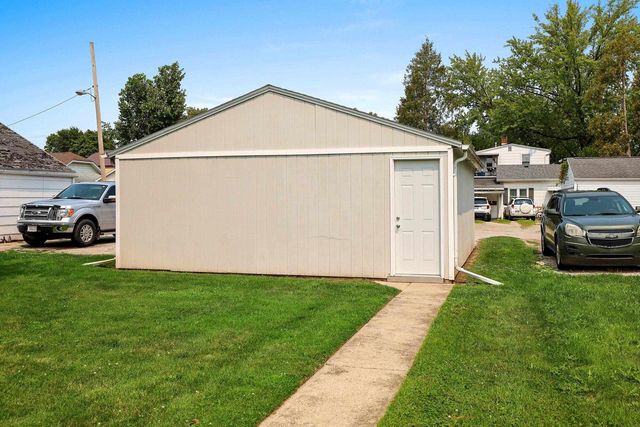 1044 CAROLINE STREET, Green Bay, WI 54303