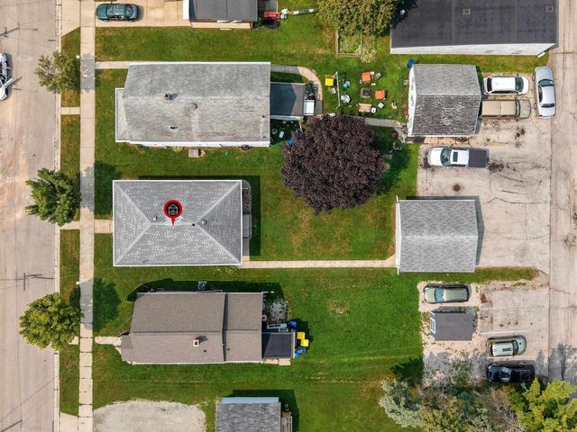 1044 CAROLINE STREET, Green Bay, WI 54303