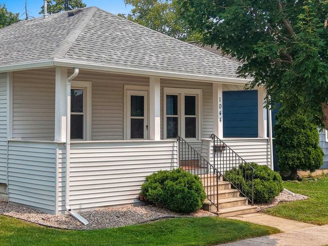 1044 CAROLINE STREET, Green Bay, WI 54303