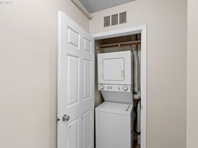 701 Ne 28TH Ave 25, Portland, OR 97232