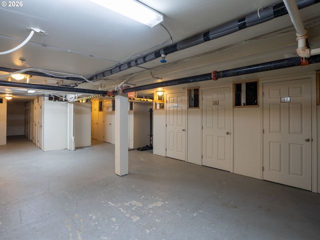 701 Ne 28TH Ave 25, Portland, OR 97232