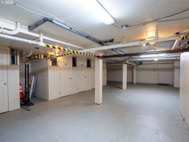 701 Ne 28TH Ave 25, Portland, OR 97232