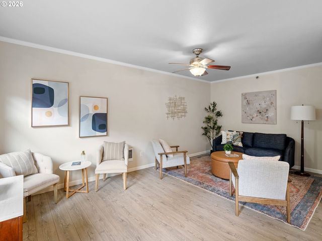 701 Ne 28TH Ave 25, Portland, OR 97232