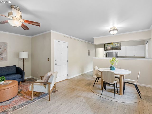 701 Ne 28TH Ave 25, Portland, OR 97232