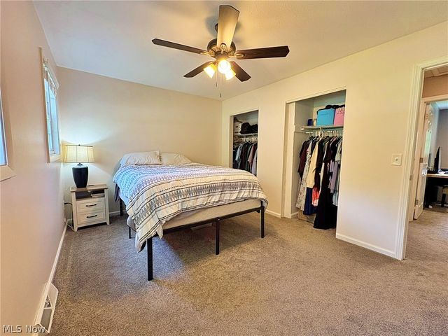 873 W Shore Boulevard, Sheffield Lake, OH 44054