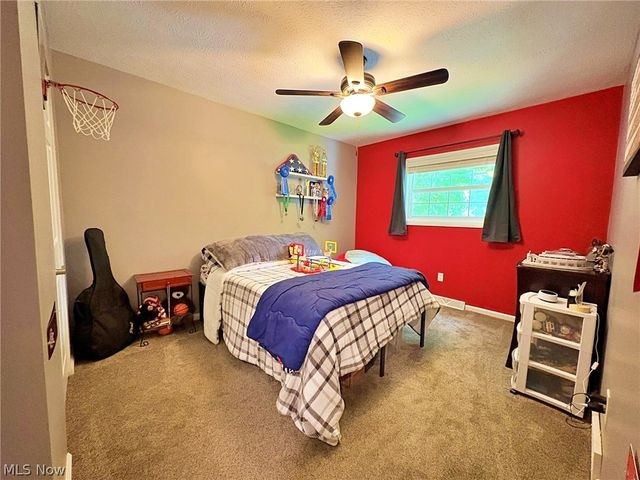 873 W Shore Boulevard, Sheffield Lake, OH 44054