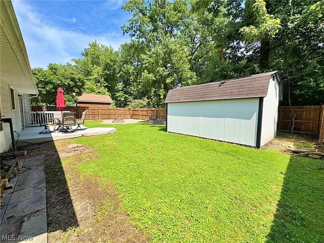 873 W Shore Boulevard, Sheffield Lake, OH 44054