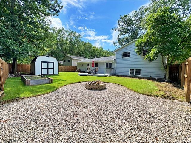 873 W Shore Boulevard, Sheffield Lake, OH 44054