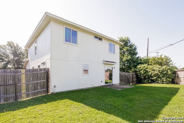 14239 Rosy Finch, San Antonio, TX 78233