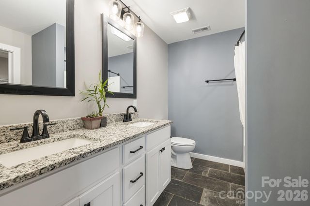 923 Newfound Road, Leicester, NC 28748