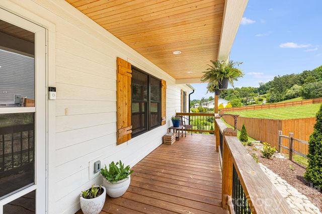 923 Newfound Road, Leicester, NC 28748