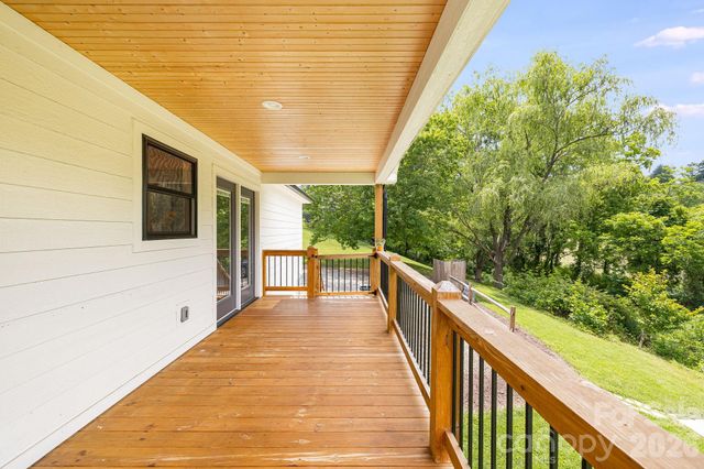 923 Newfound Road, Leicester, NC 28748