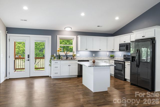 923 Newfound Road, Leicester, NC 28748