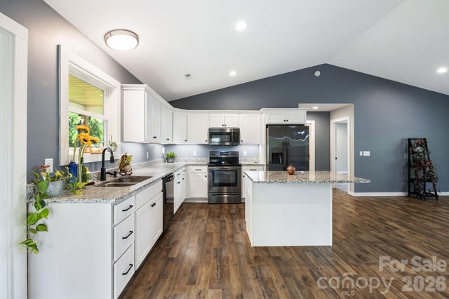 923 Newfound Road, Leicester, NC 28748