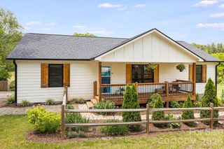 923 Newfound Road, Leicester, NC 28748