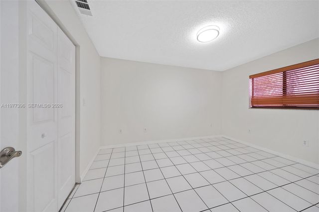 6041 W 24th Ave B-202, Hialeah, FL 33016