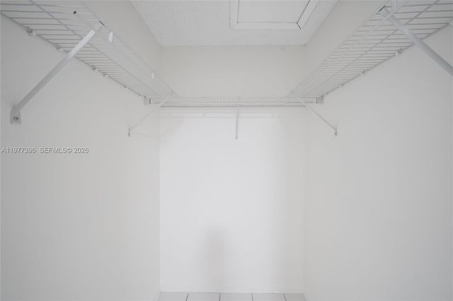 6041 W 24th Ave B-202, Hialeah, FL 33016