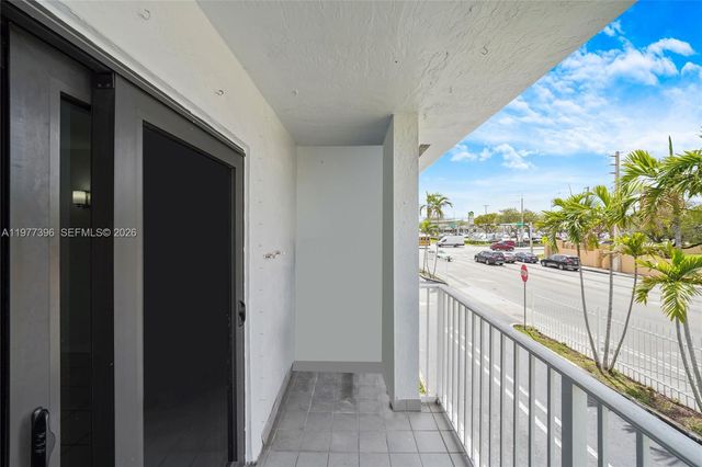 6041 W 24th Ave B-202, Hialeah, FL 33016