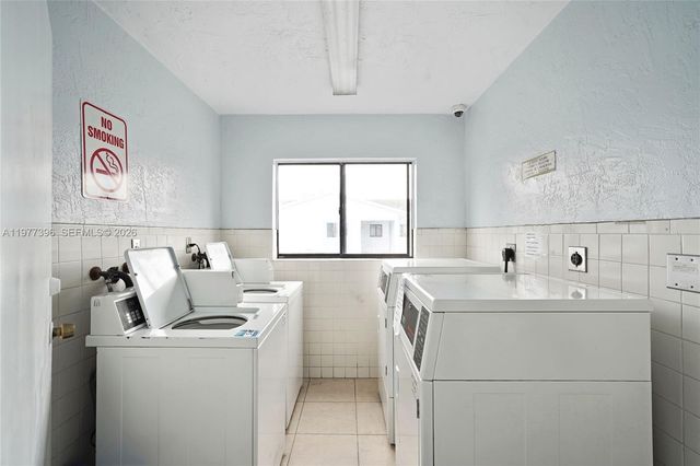 6041 W 24th Ave B-202, Hialeah, FL 33016