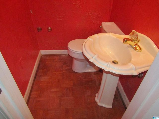 1352 GOLDEN FOREST DRIVE, Bessemer, AL 35022