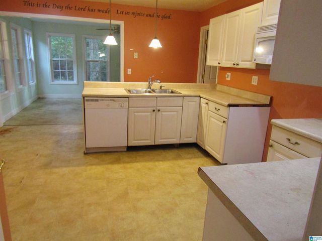 1352 GOLDEN FOREST DRIVE, Bessemer, AL 35022