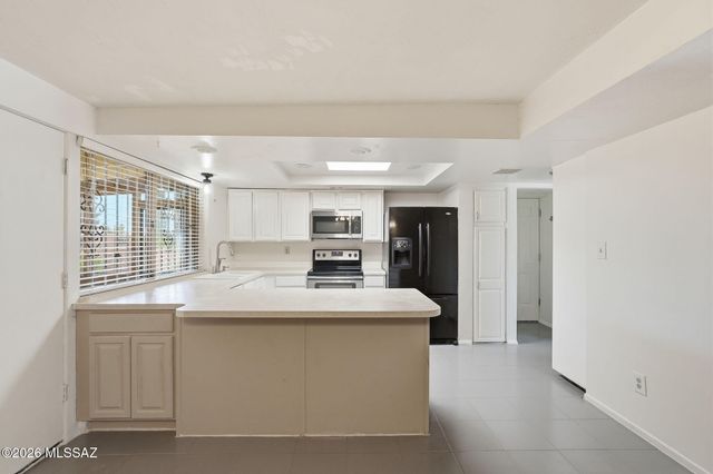 1722 S Camino Seco, Tucson, AZ 85710