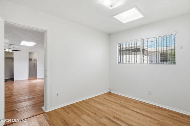 1722 S Camino Seco, Tucson, AZ 85710
