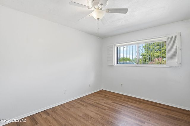 1722 S Camino Seco, Tucson, AZ 85710