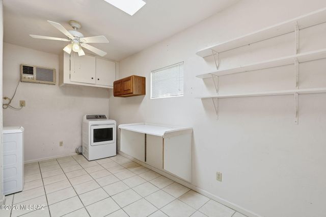 1722 S Camino Seco, Tucson, AZ 85710