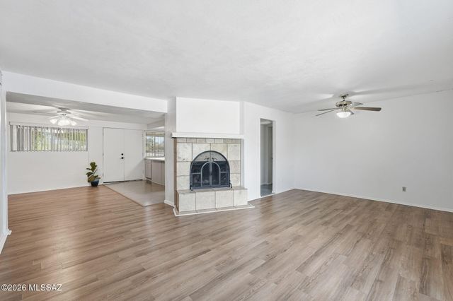 1722 S Camino Seco, Tucson, AZ 85710