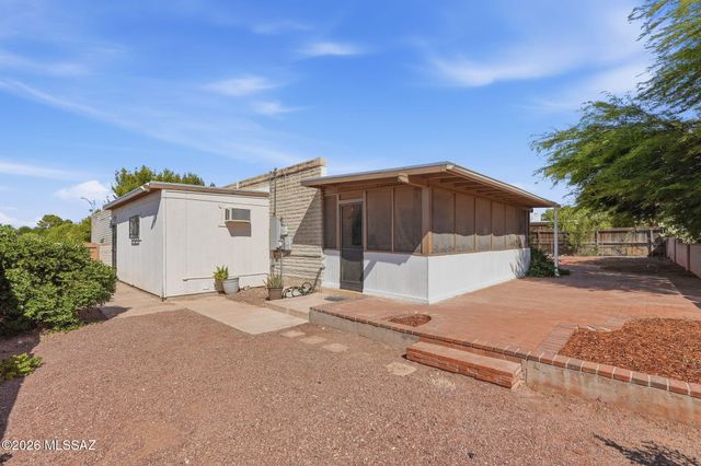 1722 S Camino Seco, Tucson, AZ 85710