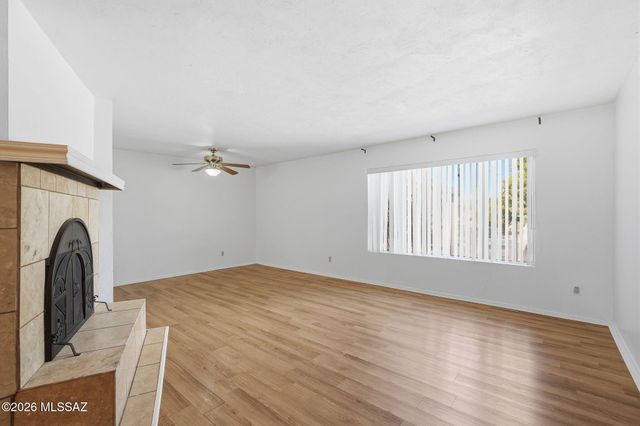 1722 S Camino Seco, Tucson, AZ 85710
