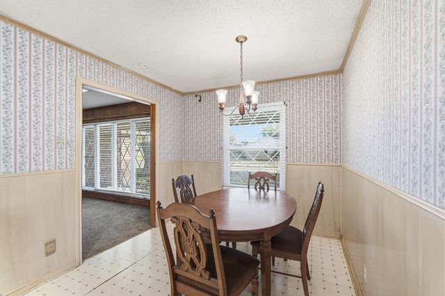 905 Daventry Drive, Garland, TX 75040