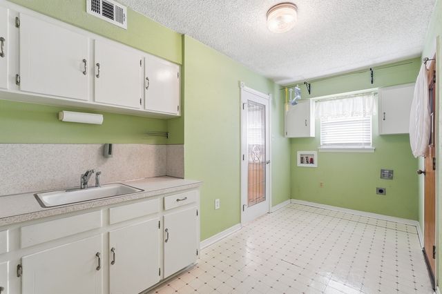 905 Daventry Drive, Garland, TX 75040