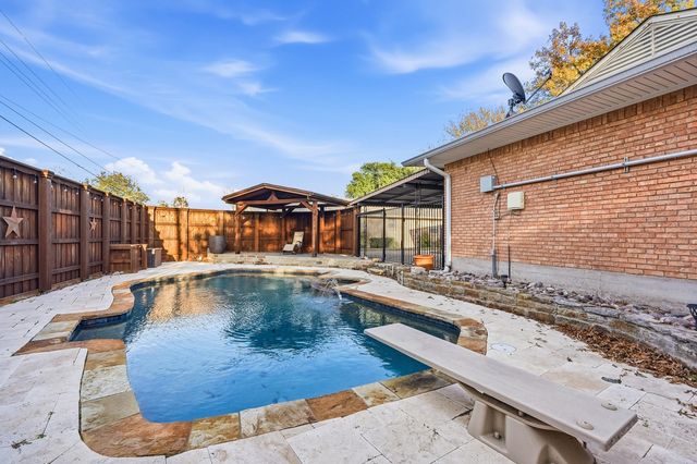 905 Daventry Drive, Garland, TX 75040