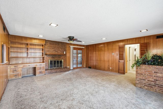 905 Daventry Drive, Garland, TX 75040