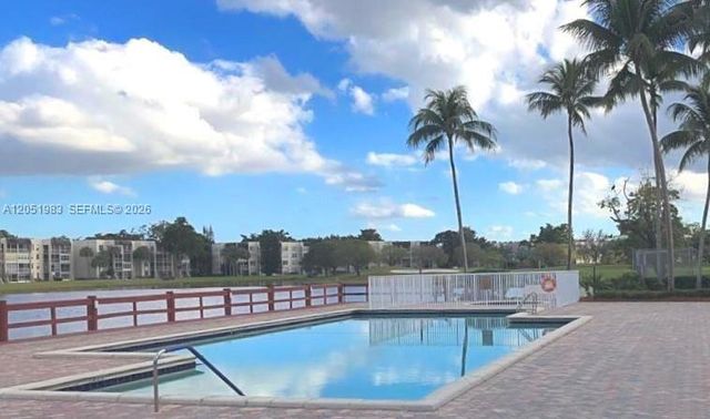 9461 Evergreen Place 303, Davie, FL 33324