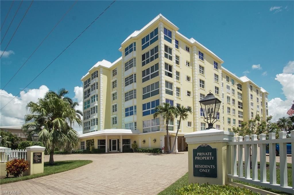 1900 Gulf Shore BLVD N 303, NAPLES, FL 34102 — photo 3